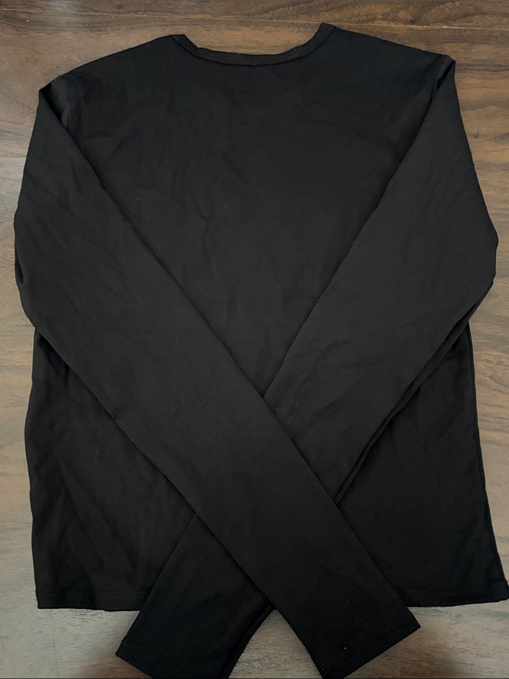 Women’s Black Long-Sleeve Crew Neck Shirt